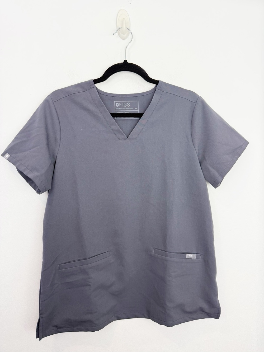 FIGS Casma Three Pocket Scrub Top Charcoal Size Medium